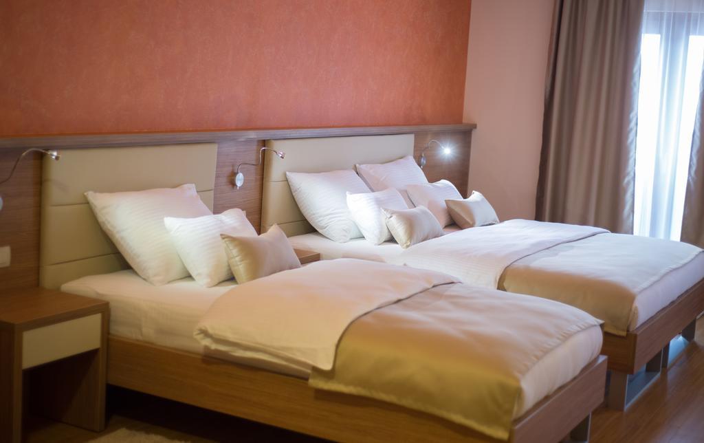 Hotel Mostar Kültér fotó
